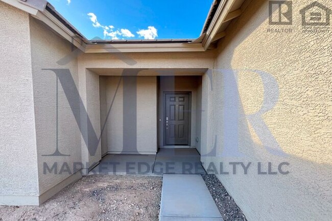 Building Photo - 3Bed/2Bath House in Tonopah! $399 MOVE-IN ...