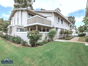 Building Photo - 3843 Camino Lindo