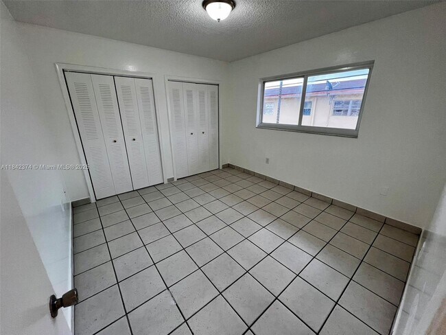 Building Photo - 2600 NW 14th St