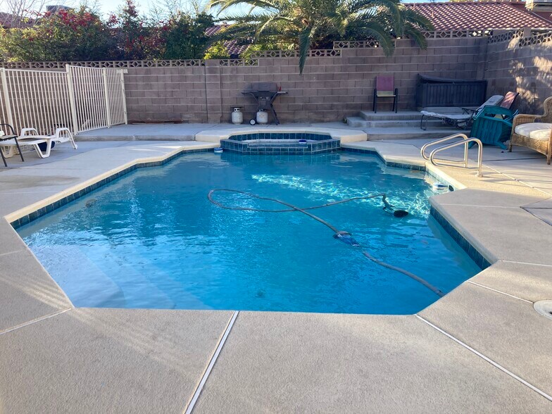 Building Photo - 8649 Orvieto Dr