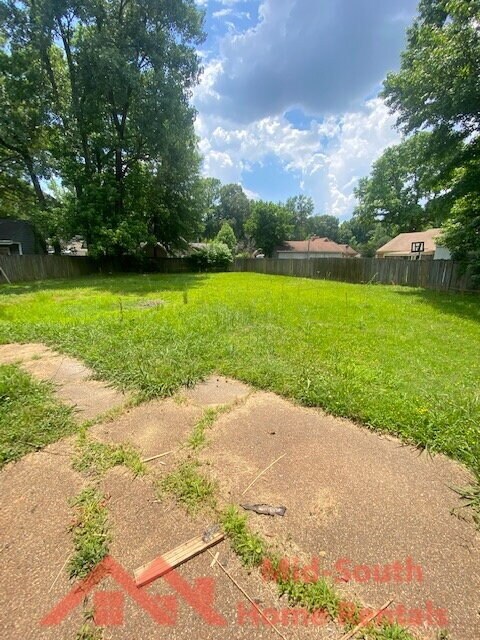 Building Photo - 4417 Willow Springs Cove