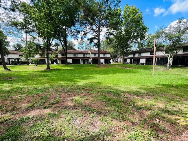 Building Photo - 2635 SW 35th Pl