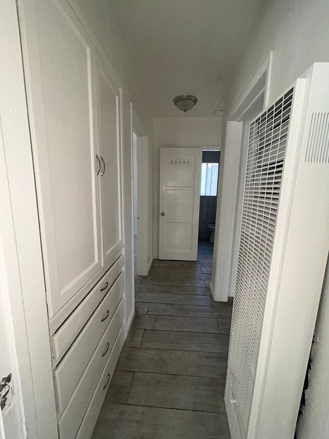 Building Photo - Charming 2-Bedroom Home for Rent in Lakewood