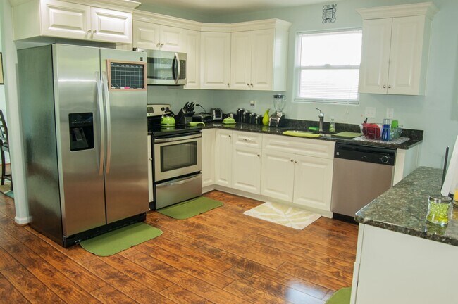 Building Photo - Single Family Home in Norfolk