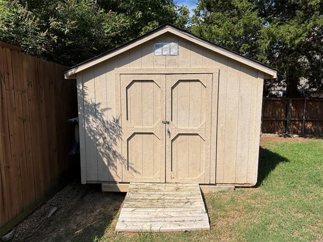 Building Photo - 314 Chisholm Trail
