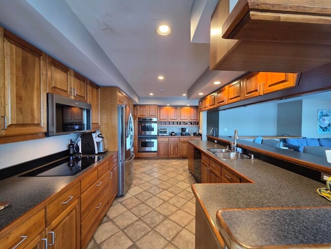 Building Photo - 20 Bonardi Dr