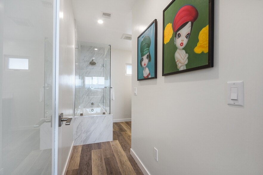 Building Photo - 4018 Cumberland Ave