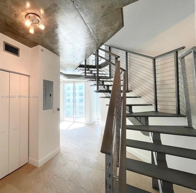 Building Photo - 690 SW 1st Ct