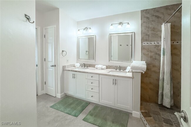 Building Photo - 1300 Misty Pines Cir