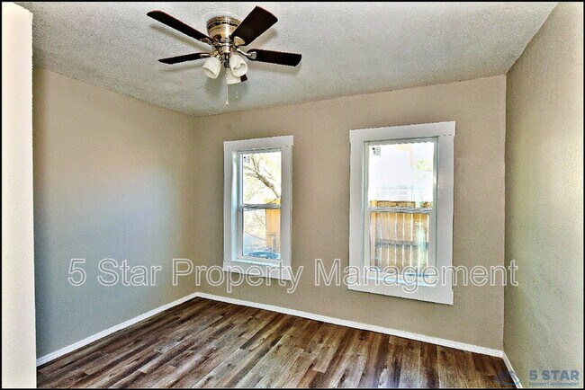 Building Photo - 615 Arizona Ave