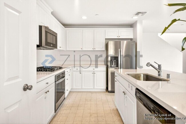 Building Photo - 7651 Heathblossom St