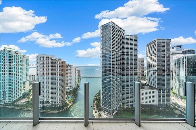 Building Photo - 300 Biscayne Blvd Way