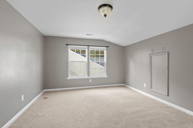 Building Photo - 10777 White Dogwood Dr