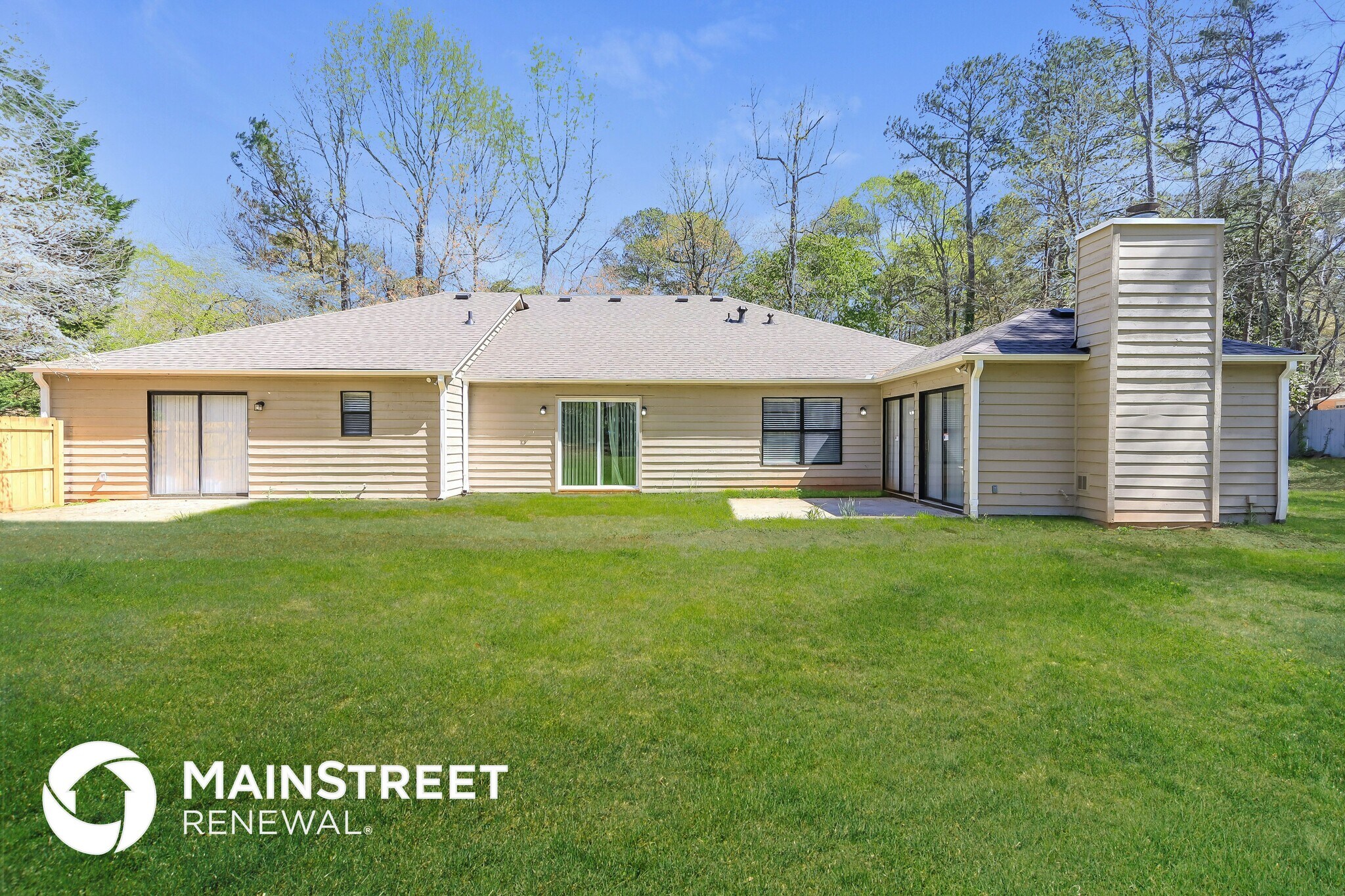 Building Photo - 135 Red Oak Dr