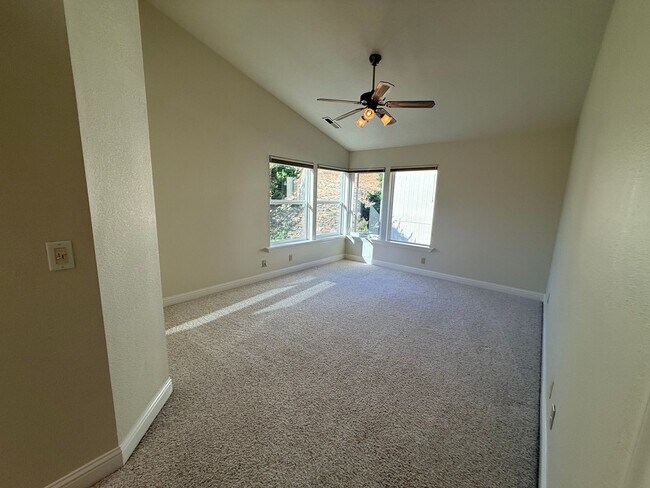 Building Photo - 3056 Alpine Creek Rd