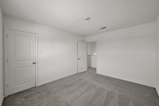 Building Photo - 14818 Calderon Dr