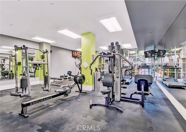 Building Photo - 1416 Scholarship