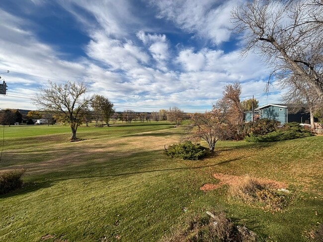 Building Photo - 5 BED | 3 BATH | CARPORT | WEST RAPID