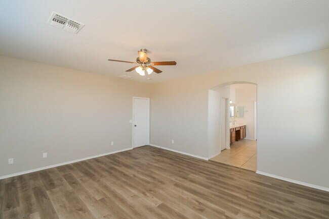 Building Photo - 10498 E Aster Ln