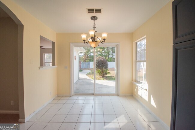 Building Photo - 81 Retreat Pl