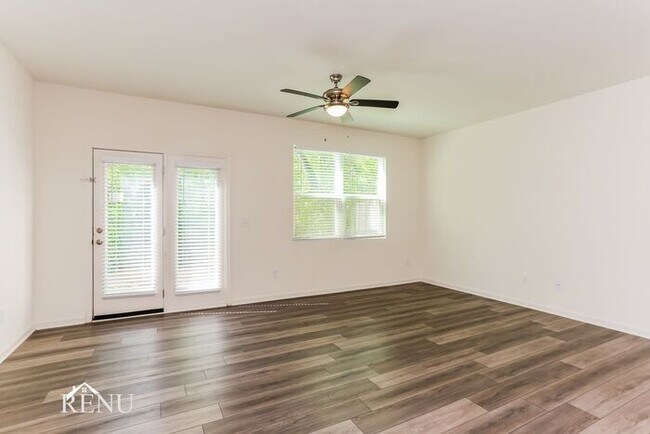 Building Photo - 3133 Journal Ct