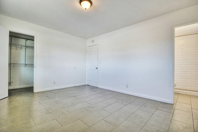 Building Photo - 6742 Del Playa Dr