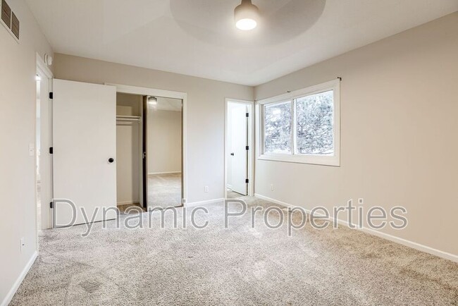 Building Photo - 7926 Primrose Ct