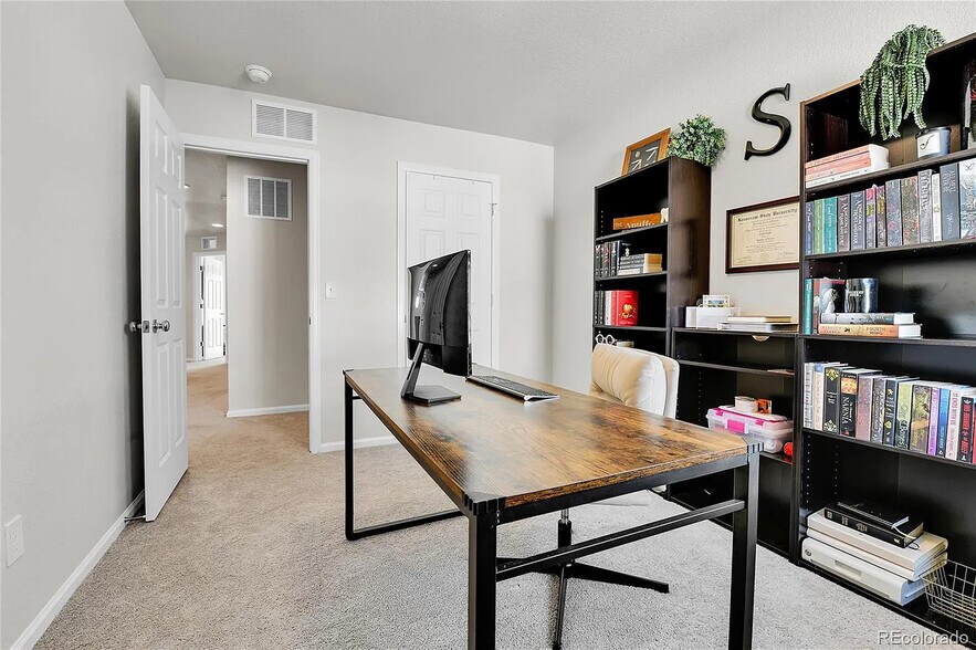 Building Photo - 6459 N Dunkirk St