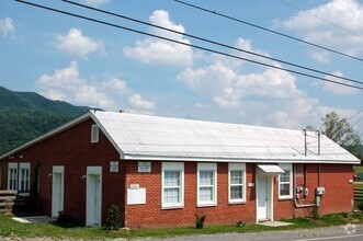 Building Photo - Cheeseplant Apartments