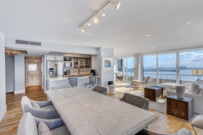 Building Photo - 5510 N Ocean Dr