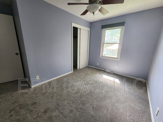 Building Photo - 1702 29th St NW