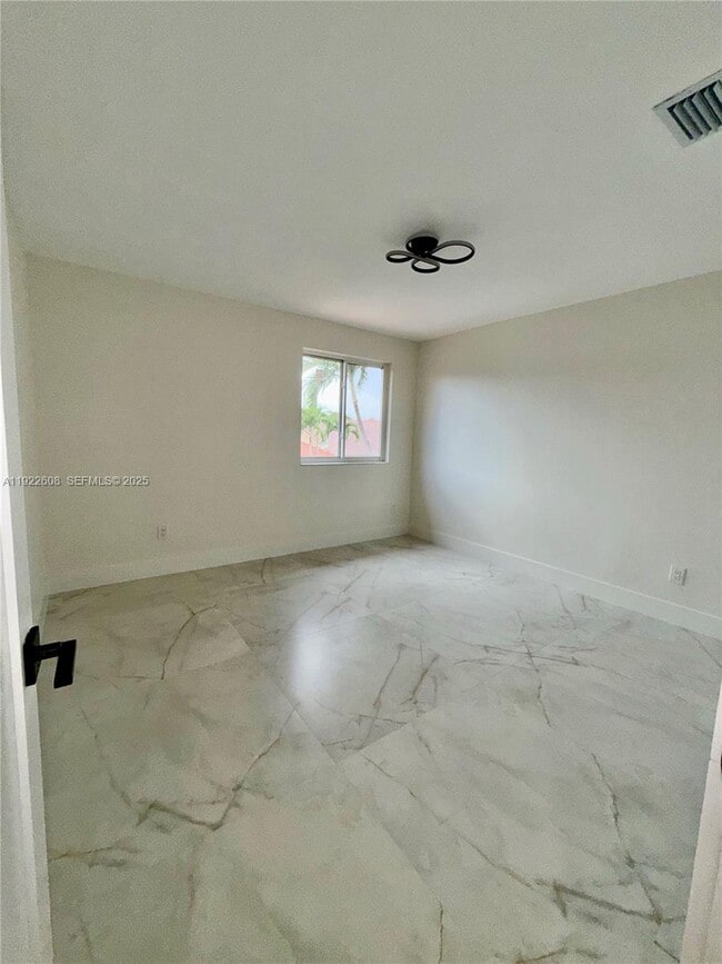 Building Photo - 15254 SW 109th St