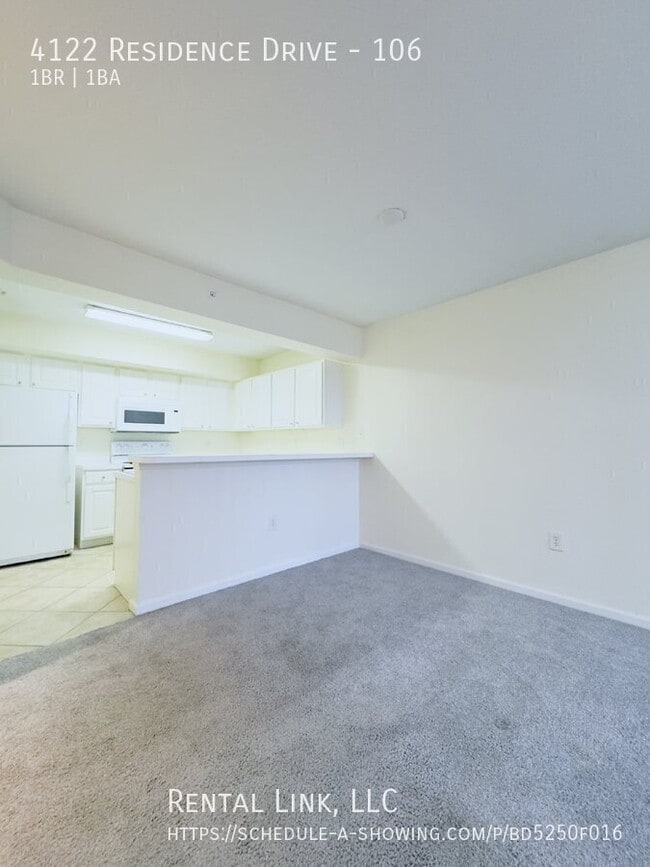 Building Photo - 4122 Residence Drive