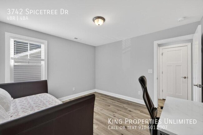 Building Photo - 3742 Spicetree Dr