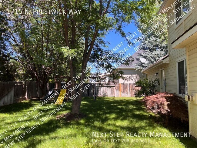 Building Photo - 1715 N Prestwick Way