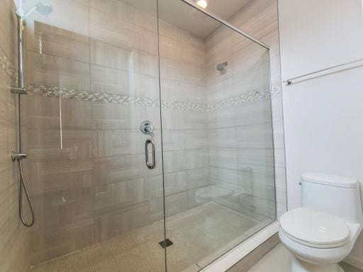 Building Photo - AVAILABLE NOW! Gorgeous 3 Bedroom Near Alki Beach with Private Rooftop Deck