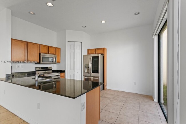 Building Photo - 3762 SW 93rd Ln