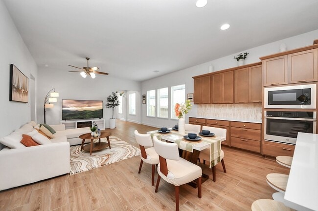 Building Photo - 27210 Butterfly Mint Ln