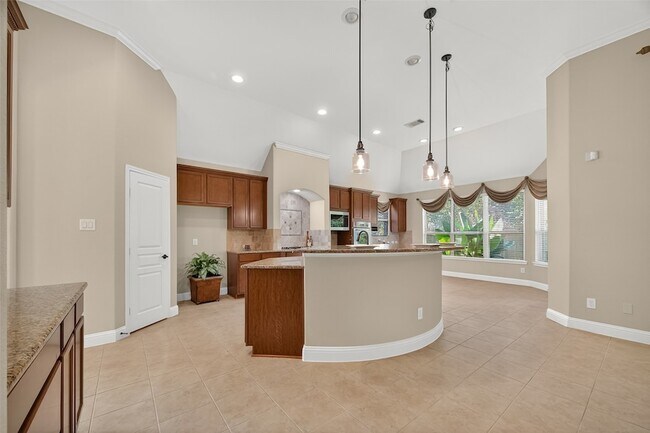 Building Photo - 21331 Winding Path Way