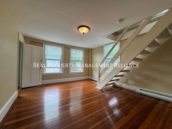 Building Photo - 16 Franklin Pl