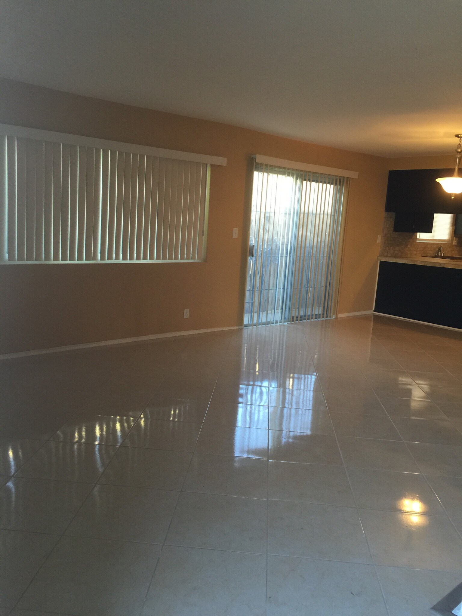 Building Photo - 1350 Torrance Blvd