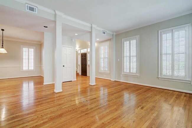 Building Photo - 6639 Rutgers Ave