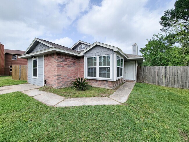 Building Photo - 15814 Murrelet Ct