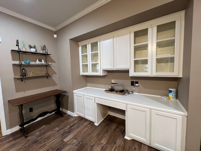 Building Photo - 207 Knoll Creek Cir
