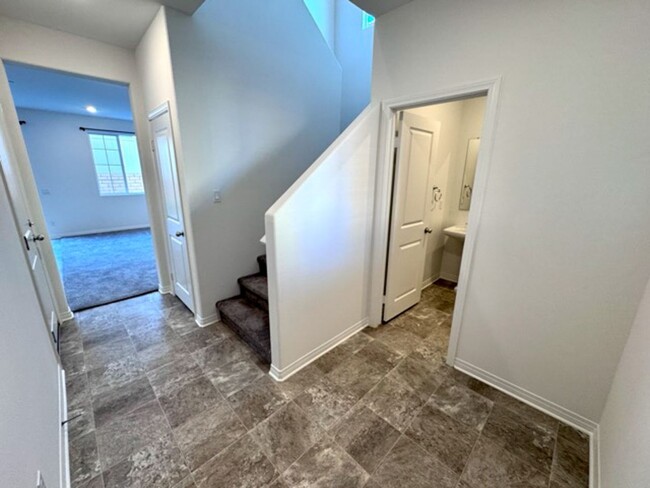 Building Photo - BRAND NEW 3 bedroom Willow Springs home av...