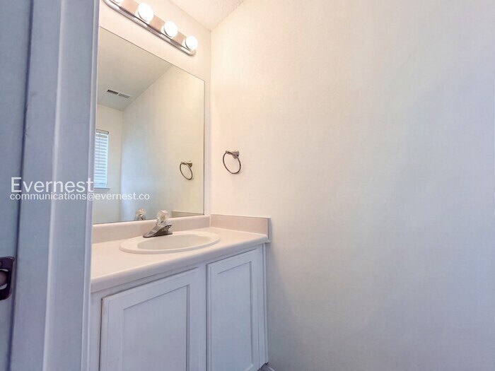 Building Photo - 3733 Waldrop Hills Dr