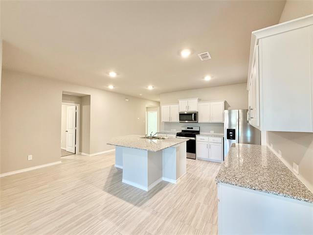 Building Photo - 8420 Hollymead Ln