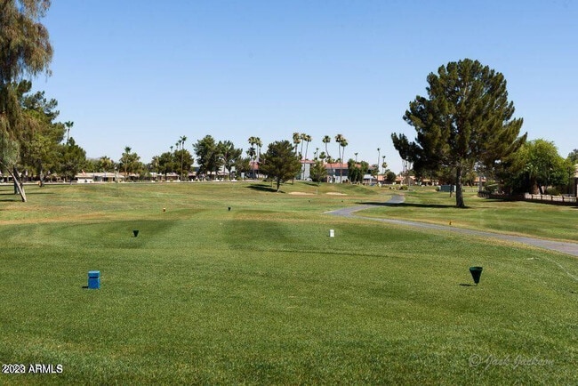 Building Photo - 1830 E Westchester Dr