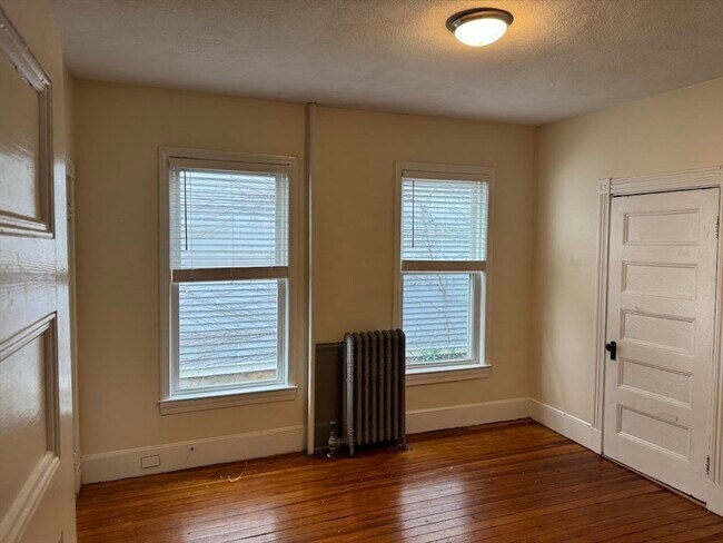 Building Photo - 7 Washburn Terrace