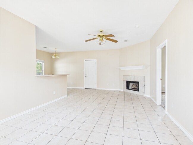 Building Photo - 612 Townplace Dr